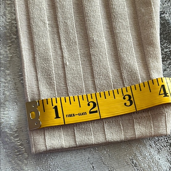 H&M Beige Ribbed Long Sleeve Blouse - Picture 13 of 14